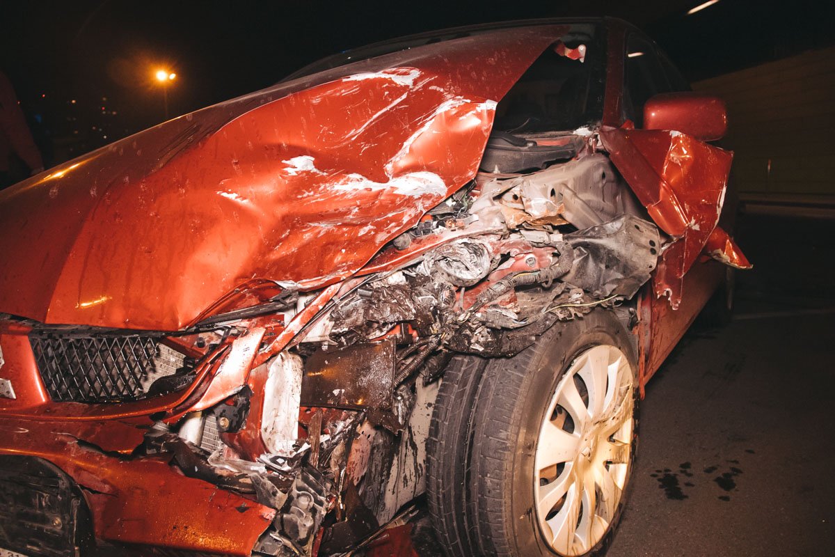 Из-за аварии у женщины-водителя Lancer было сильное состояние шока Из-за аварии у женщины-водителя Lancer было сильное состояние шока