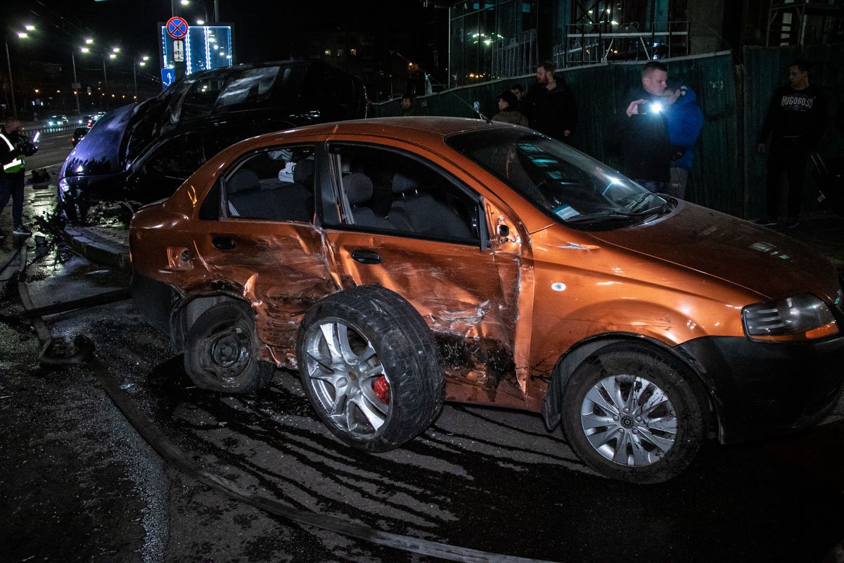 Porsche протаранил Chevrolet
