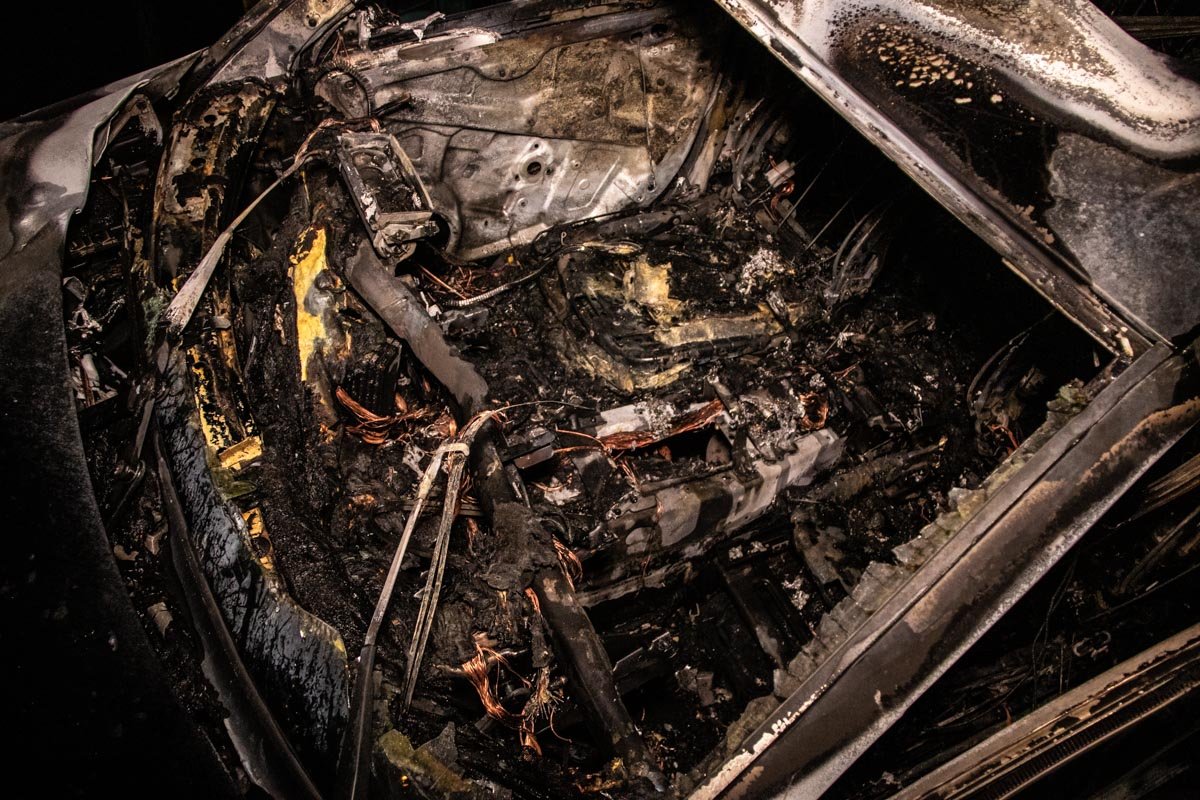 Салон Porsche выгорел