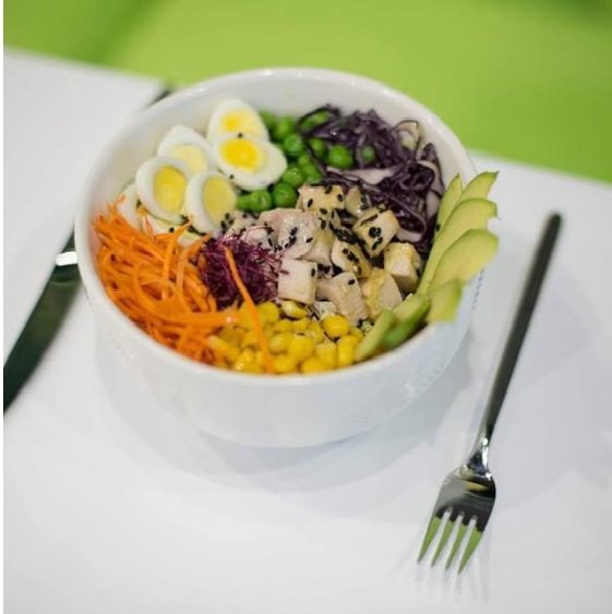 На Оболони можно отведать традиционное гавайское блюдо поке