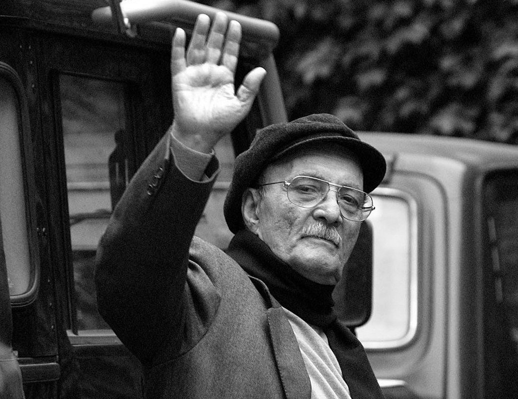 Режиссера и народного артиста СССР Георгия Данелию похоронят 9 апреля в Москве на Новодевичьем кладбище Режиссера и народного артиста СССР Георгия Данелию похоронят 9 апреля в Москве на Новодевичьем кладбище