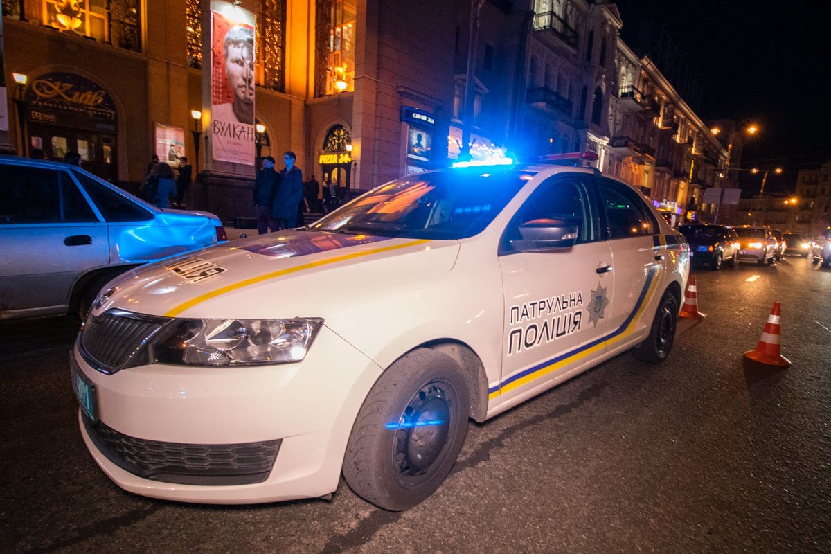 На месте работали две кареты скорой помощи и экипаж патрульной полиции