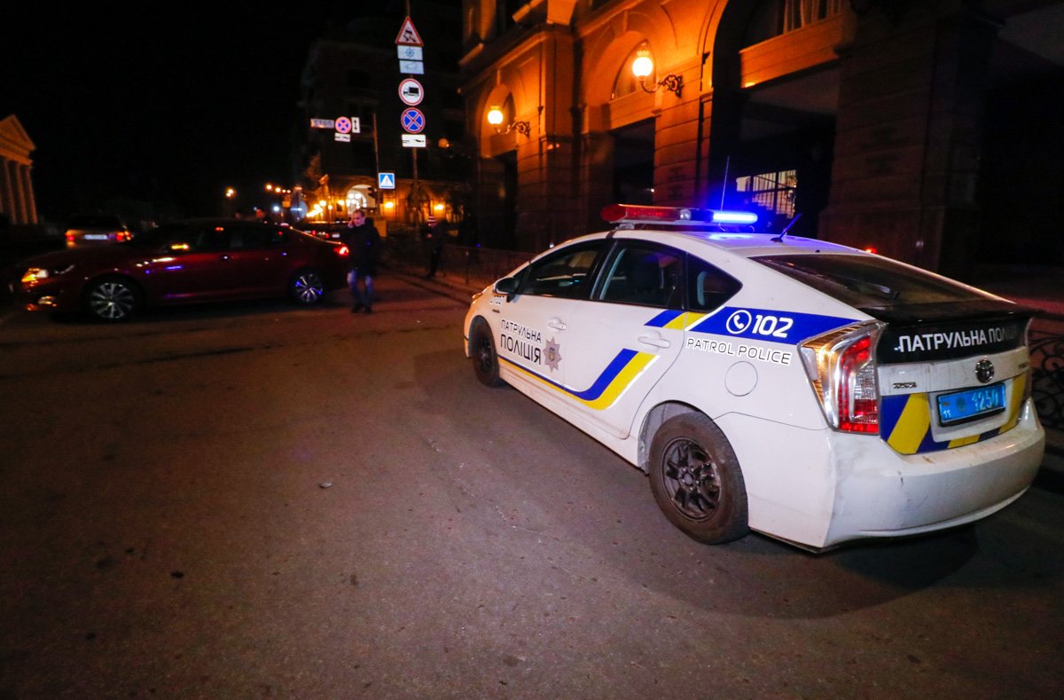 В Киеве на Владимирском спуске произошла ДТП с участием двух авто В Киеве на Владимирском спуске произошла ДТП с участием двух авто