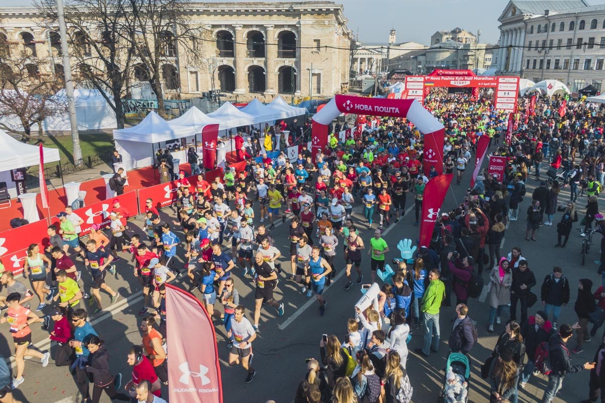 Всего в марафоне приняли участие 13 000 человек 