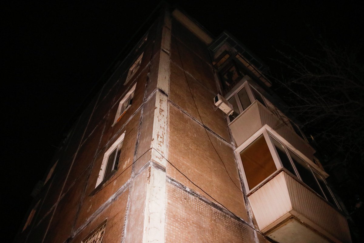 К счастью, в момент начала пожара в квартире никого не было и никто не пострадал К счастью, в момент начала пожара в квартире никого не было и никто не пострадал