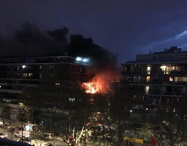 В Париже в многоэтажном доме прогремел взрыв: пострадали около 30 квартир В Париже в многоэтажном доме прогремел взрыв: пострадали около 30 квартир