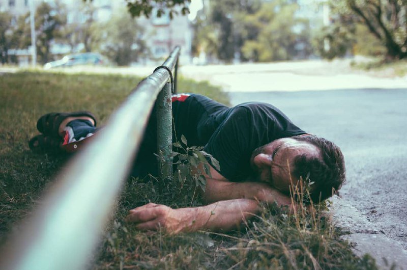 Помощь деньгами - это самая легкая помощь... Гораздо сложнее уделить свое время. Фото: @suka_zhizn