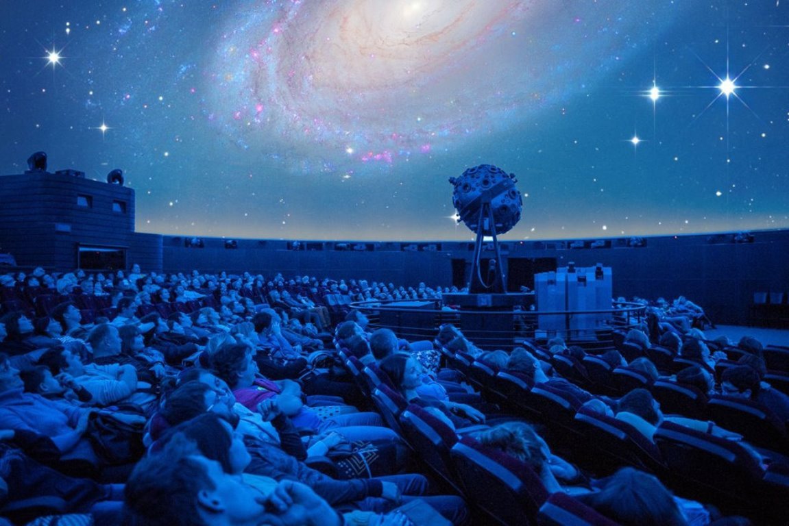 Все помнят планетарий еще со школы, но увидеть все "взрослыми" глазами - новые впечатления Все помнят планетарий еще со школы, но увидеть все "взрослыми" глазами - новые впечатления