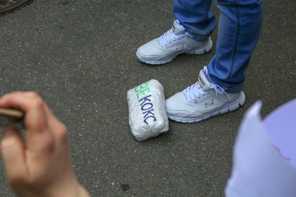 Вместо чемоданов - вот такие пакеты Вместо чемоданов - вот такие пакеты