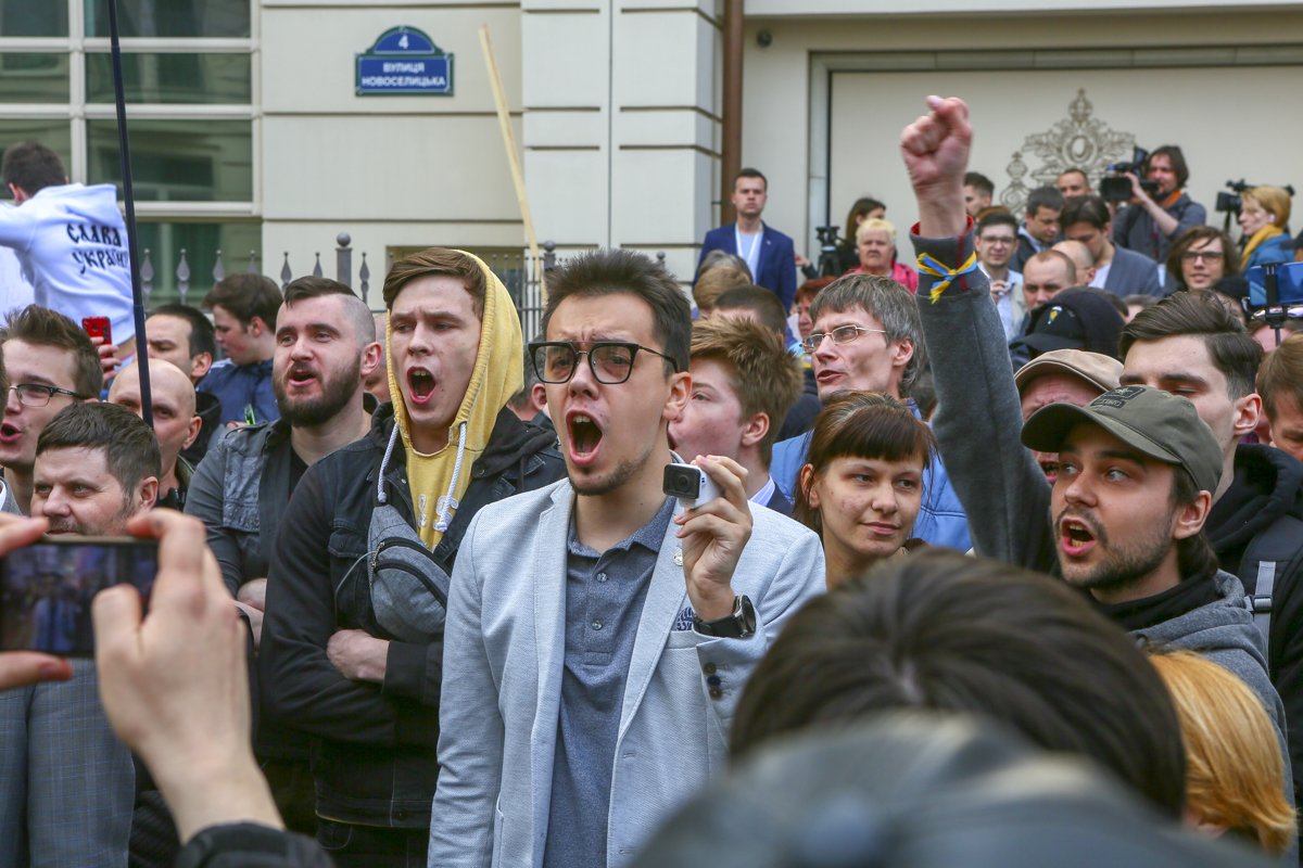 В ходе митинга было много криков. К счастью, обошлось без столкновений В ходе митинга было много криков. К счастью, обошлось без столкновений