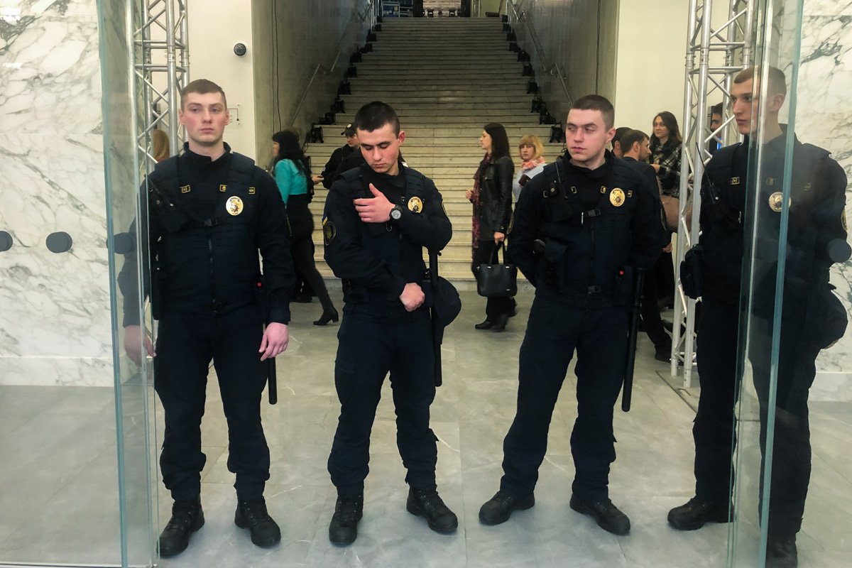 В КГГА работают правоохранители В КГГА работают правоохранители