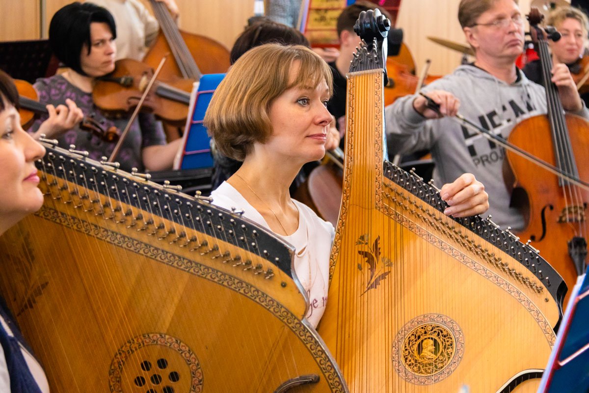 До концерта осталось совсем немного времени До концерта осталось совсем немного времени