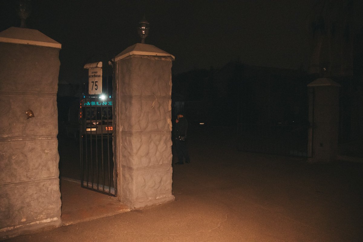 Также по данному адресу приехало руководство Heidelberg, но они отказались комментировать ситуацию и закрыли ворота, которые дают возможность попасть на территорию Также по данному адресу приехало руководство Heidelberg, но они отказались комментировать ситуацию и закрыли ворота, которые дают возможность попасть на территорию