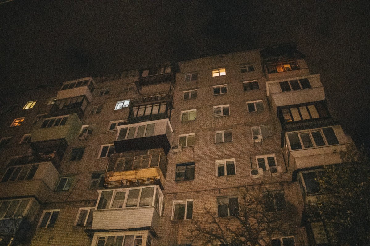 По предварительной информации, в квартире на восьмом этаже 9-этажного дома на улице Орловской, 4/6 загорелась микроволновая печь По предварительной информации, в квартире на восьмом этаже 9-этажного дома на улице Орловской, 4/6 загорелась микроволновая печь