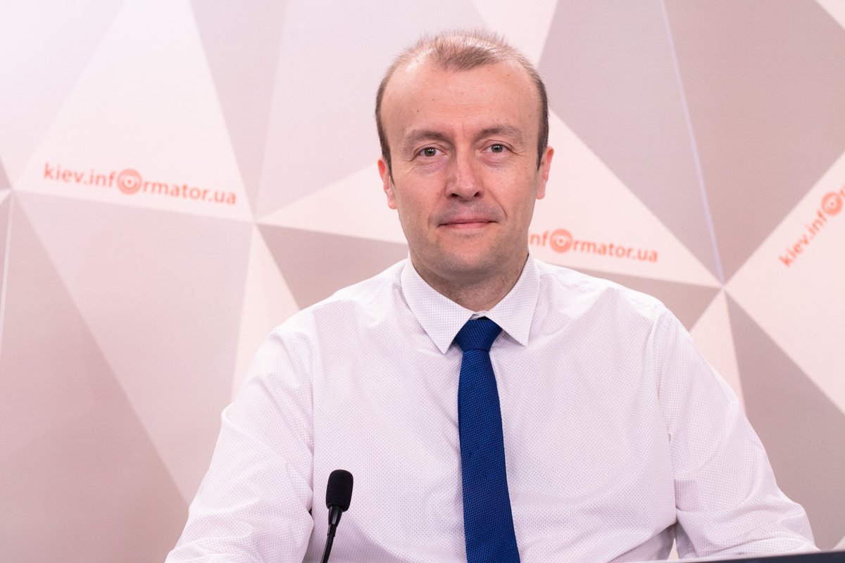 Врач подметил, что вылечитьзаболевание нельзя, однако можно улучшить и продлить жизнь болеющему Врач подметил, что вылечить заболевание нельзя, однако можно улучшить и продлить жизнь болеющему