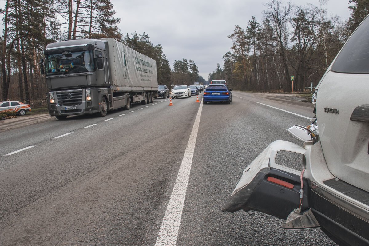 В результате столкновения пострадала девушка-пассажир Opel