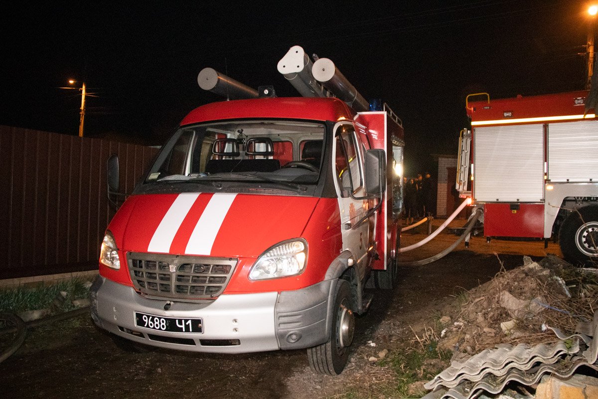 На месте работали две единицы техники спасателей