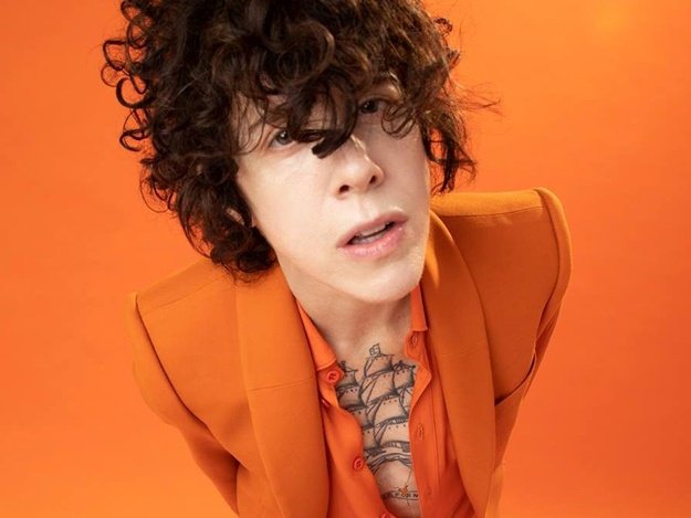 Певица презентует новую программу из свежих композиций и признанных хитов