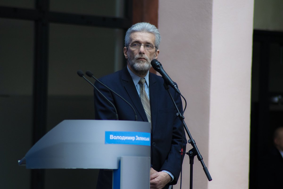 По состоянию на 14:00 стало известно, что модератором дебатов является журналист Андрей Куликов