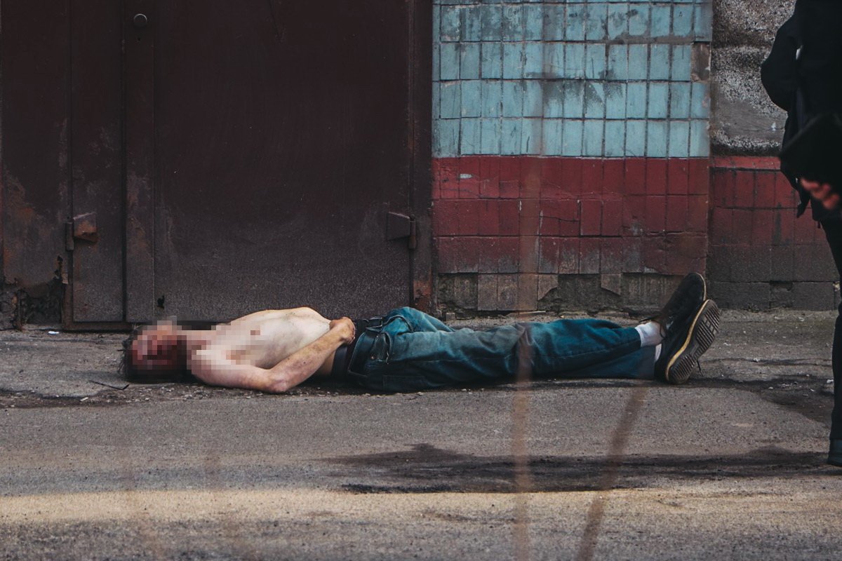 К сожалению, от полученных травм он скончался на месте К сожалению, от полученных травм он скончался на месте