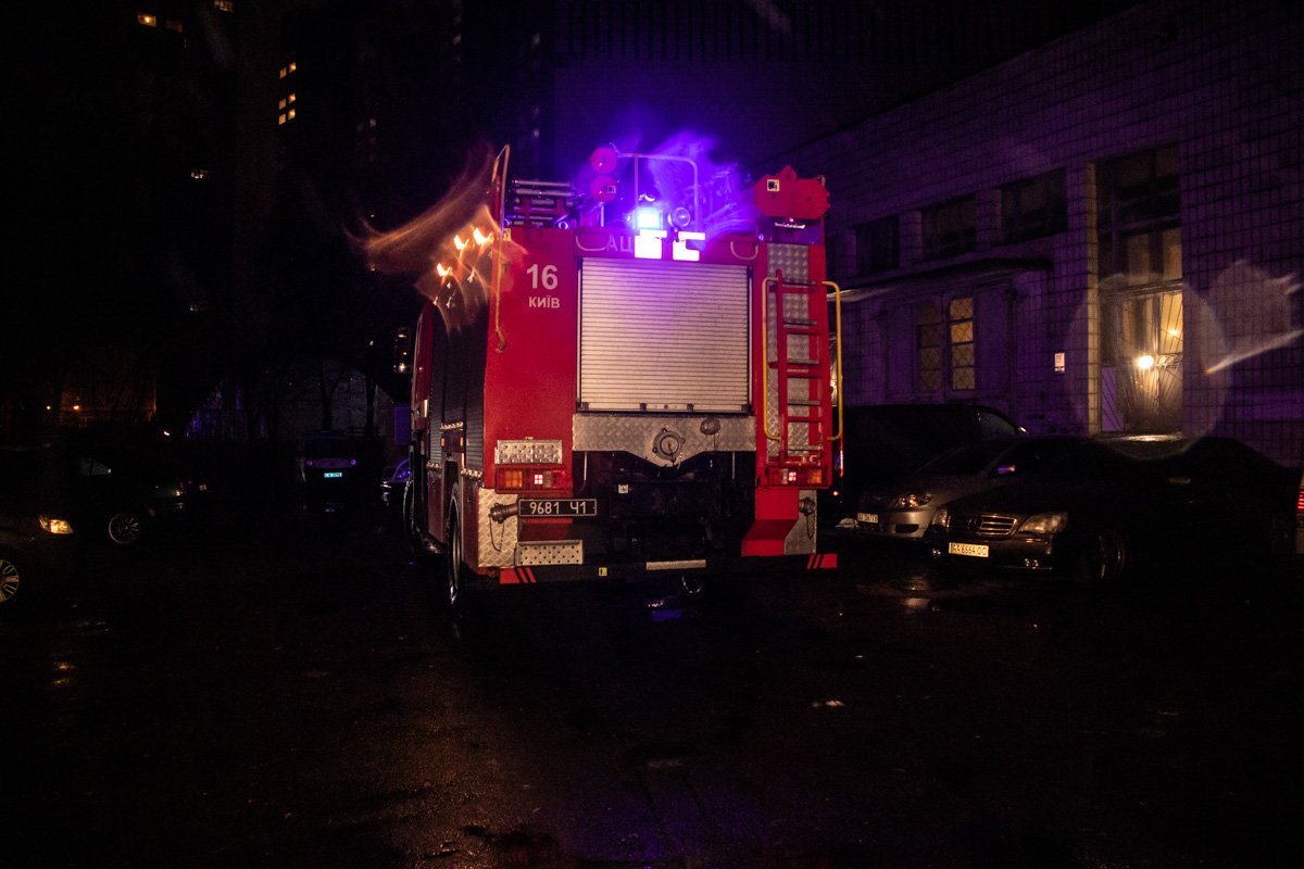 Сообщение о минировании на линию экстренных служб поступило около 2:10 Сообщение о минировании на линию экстренных служб поступило около 2:10