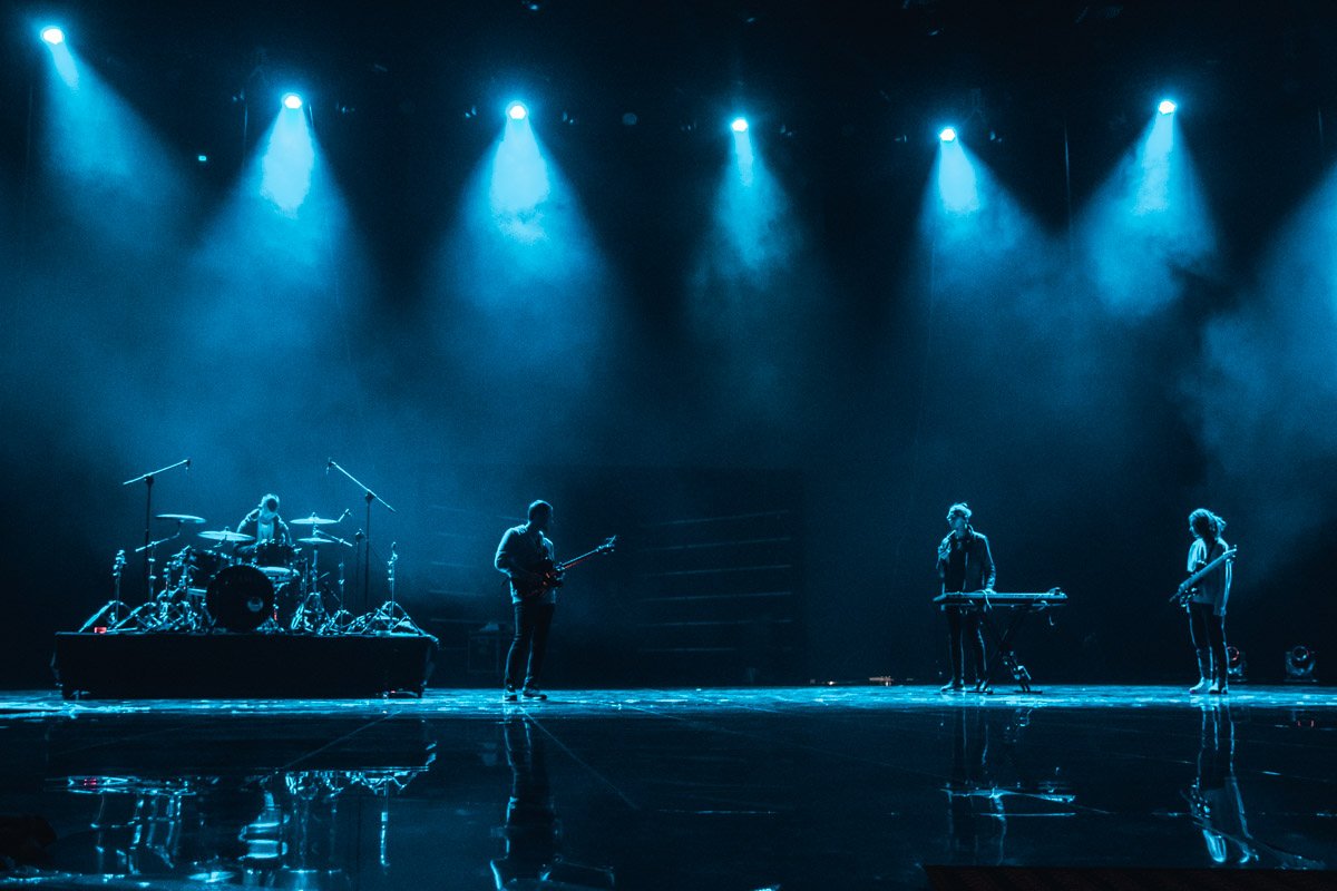 Каждый номер репетируют по несколько раз, оттачивая каждую деталь 