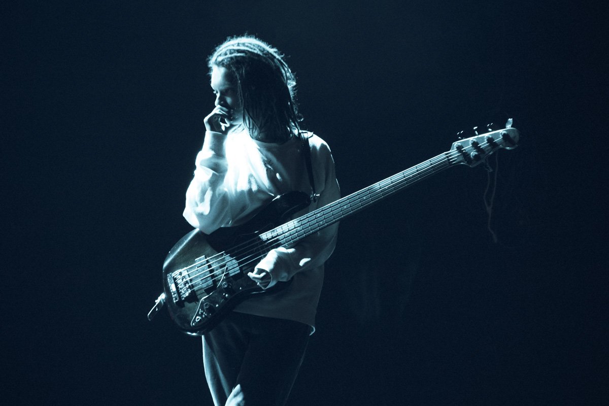 Певица Alyosha вместе со своими музыкантами первой прибыла на репетицию 