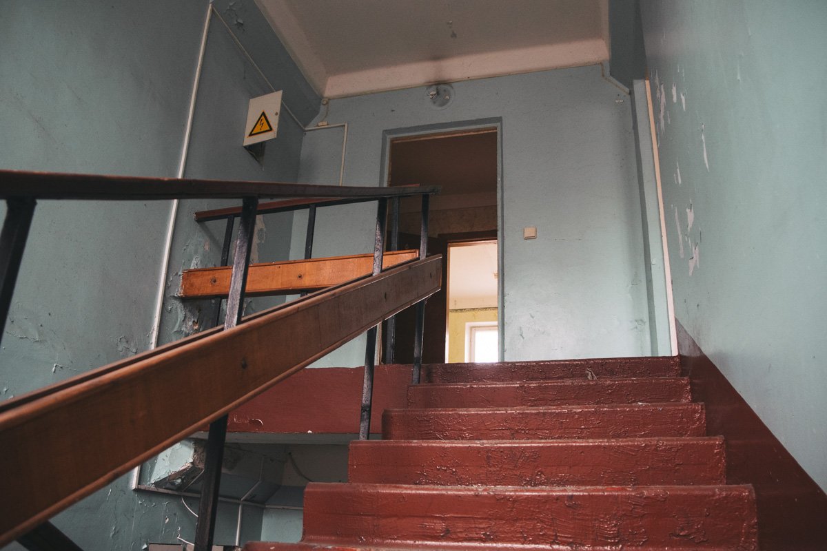Внутри здание также находится в аварийном состоянии 