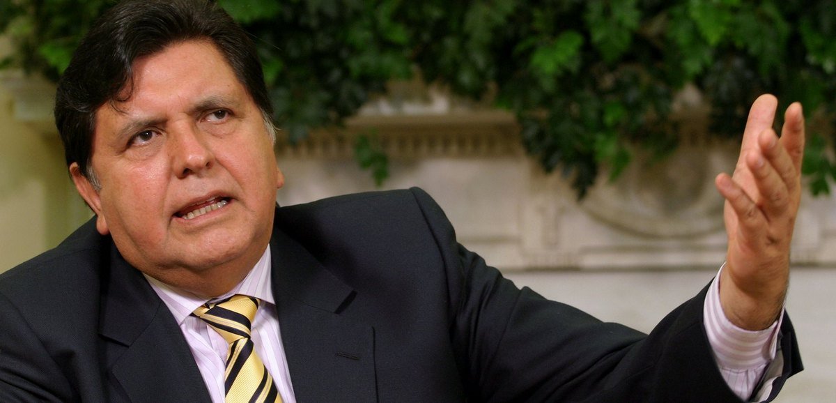 Алан Гарсия предпочел застрелиться, чем сдаться властям Алан Гарсия предпочел застрелиться, чем сдаться властям