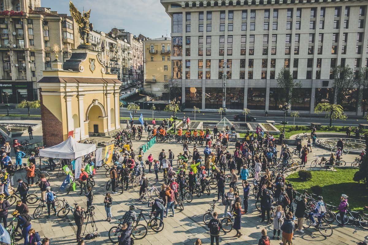 Главная цель флешмоба - показать людям, что для передвижения по городу не нужно в обязательном порядке использовать автомобиль или общественный транспорт Главная цель флешмоба - показать людям, что для передвижения по городу не нужно в обязательном порядке использовать автомобиль или общественный транспорт