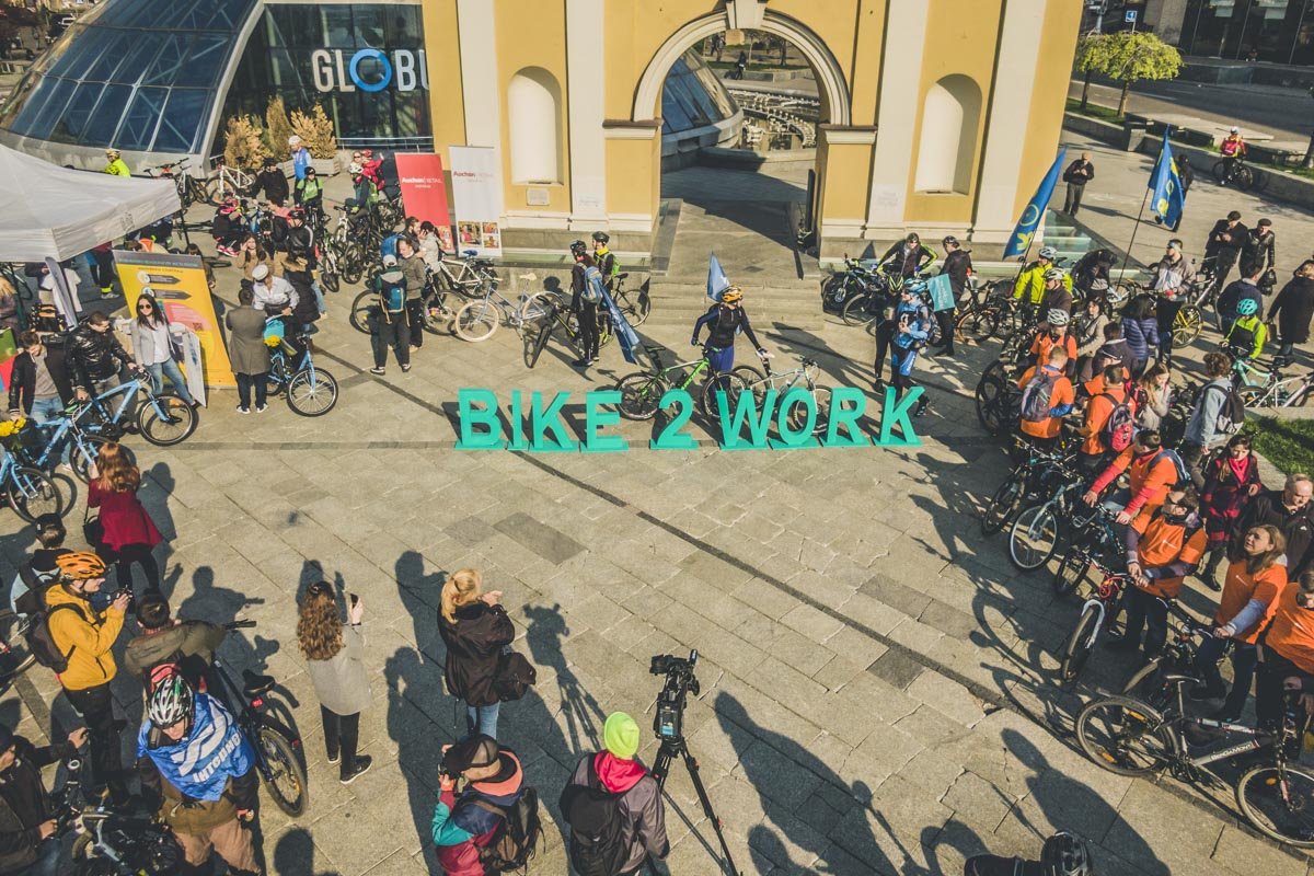 Стоит брать пример с европейских стран и пересаживаться на велосипед в повседневной жизни Стоит брать пример с европейских стран и пересаживаться на велосипед в повседневной жизни