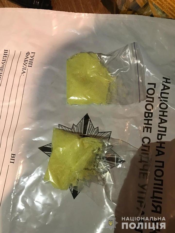 Девушка организовывала сбыт тяжелых наркотиков, а именно амфетамина