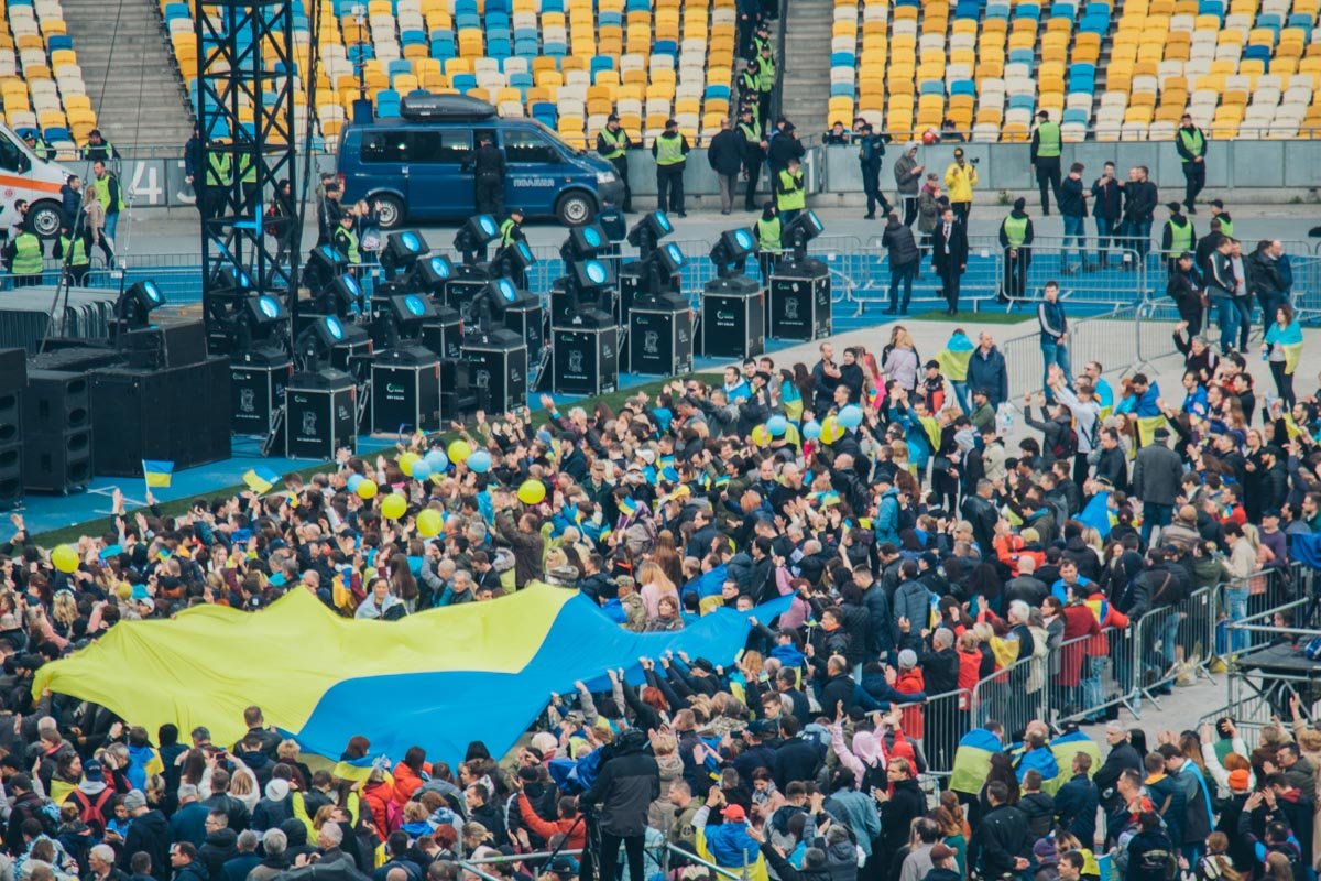 В пятницу, 19 апреля, на НСК «Олимпийский» в Киеве прошли долгожданные дебаты кандидатов в Президенты Украины — Владимира Зеленского и Петра Порошенко В пятницу, 19 апреля, на НСК «Олимпийский» в Киеве прошли долгожданные дебаты кандидатов в Президенты Украины — Владимира Зеленского и Петра Порошенко