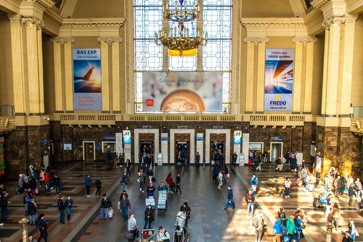 Сейчас работа обоих вокзалов вновь восстановлена