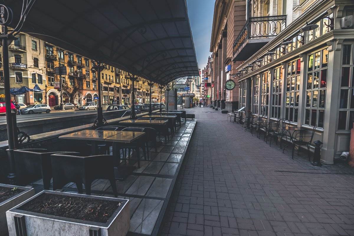 Кажется, что город вымер