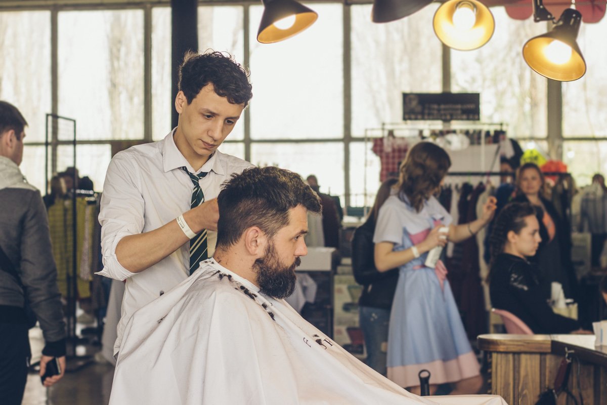 И барбершоп, куда же без него!