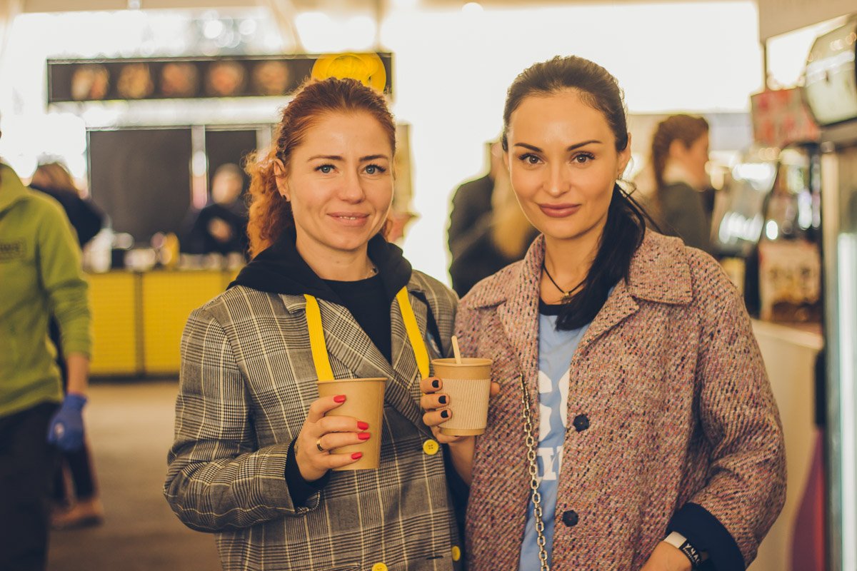 Не игристое, конечно, но кофе и чай - тоже отличный вариант 