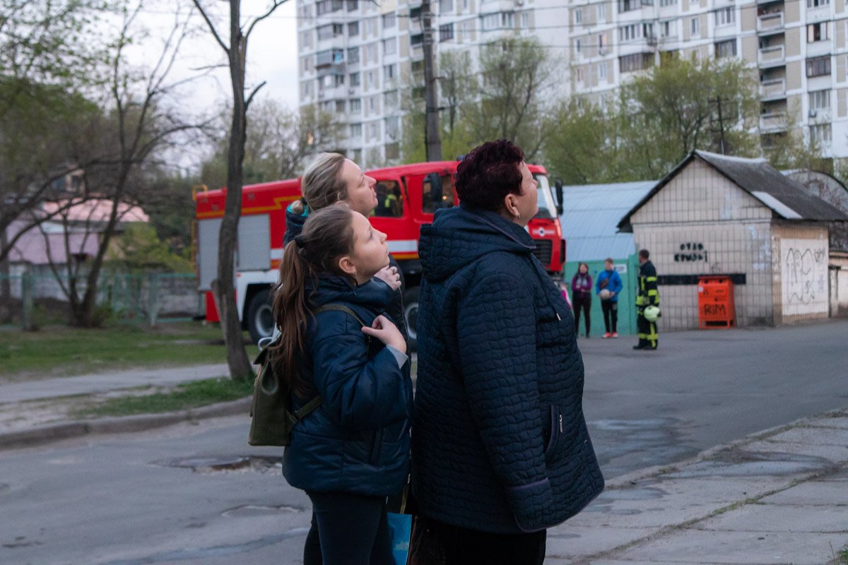 В огне был заблокирован мужчина