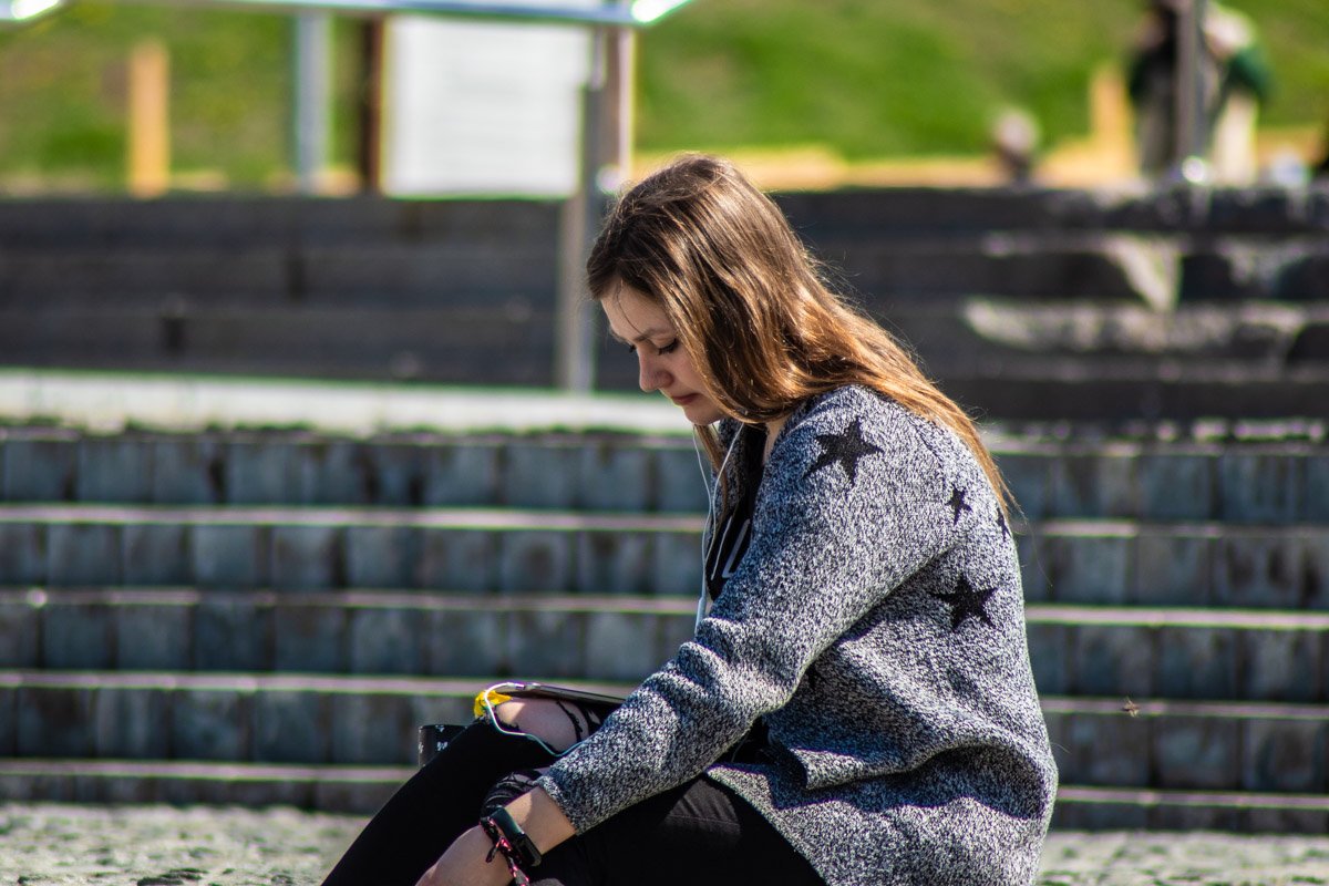 Кто-то пытается понять - нужно ли идти в университет, а если нужно - то зачем это все? Кто-то пытается понять - нужно ли идти в университет, а если нужно - то зачем это все?