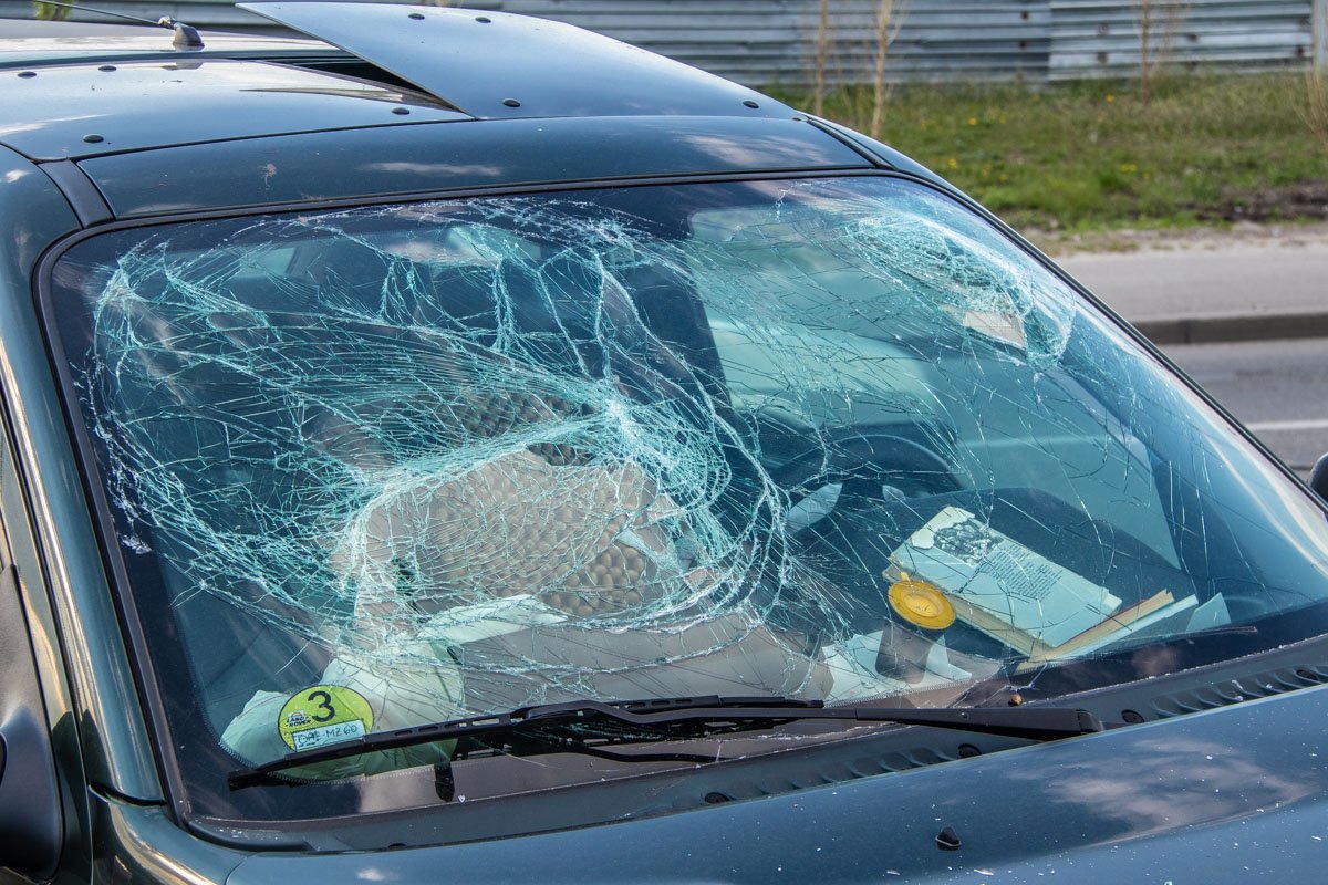 Обе машины получили серьезные повреждения Обе машины получили серьезные повреждения