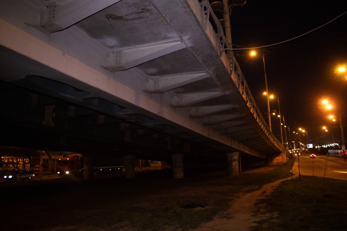 Тело находилось под мостом Голосеевского проспекта