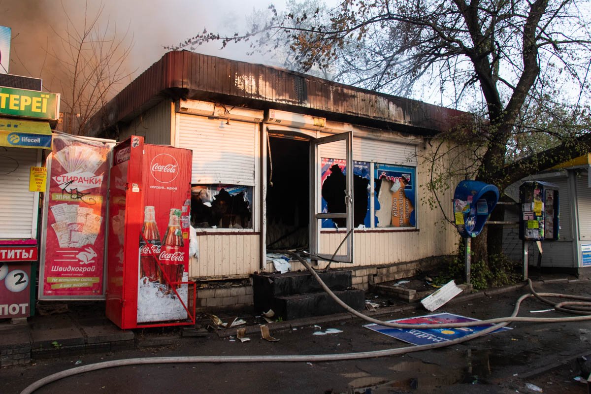 На улице Вышгородской произошел пожар На улице Вышгородской произошел пожар