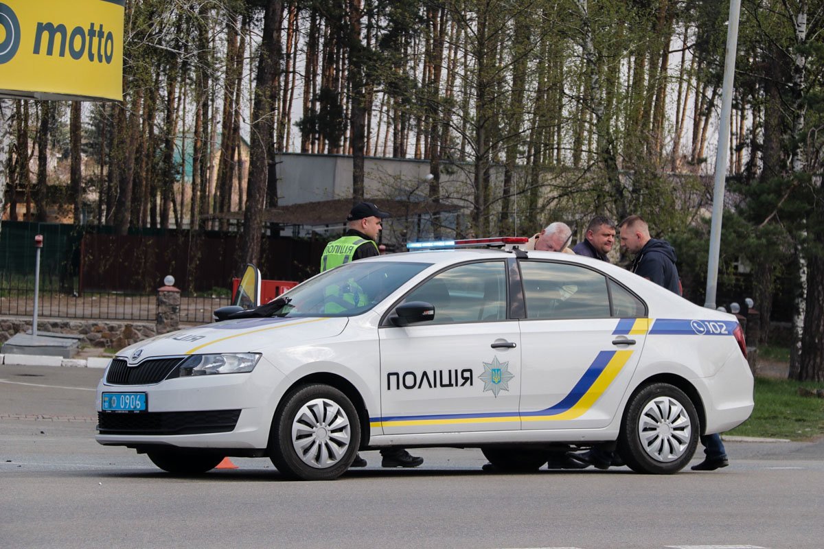 Детали аварии устанавливают правоохранители, пострадавших госпитализировали 