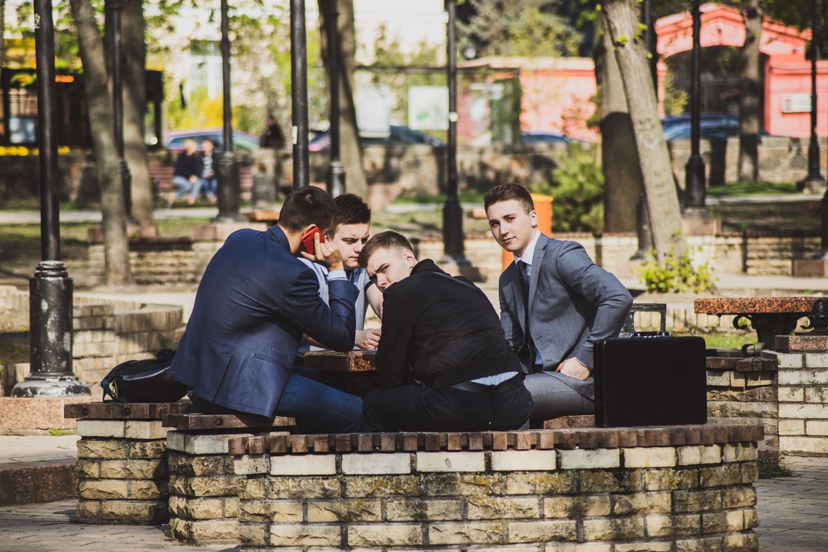 Парни, вашим мамам не нужна невестка? Парни, вашим мамам не нужна невестка?