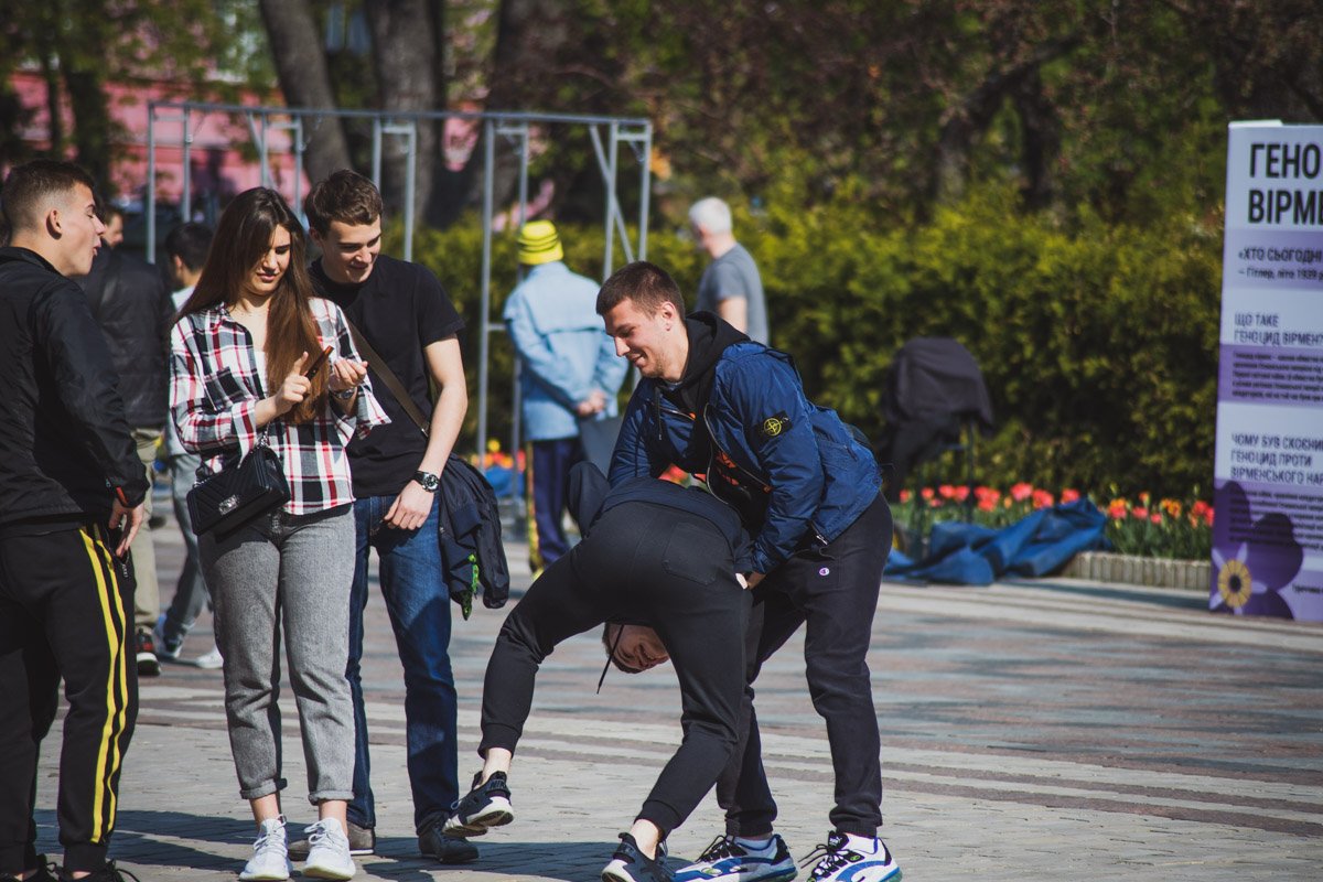 Капоэйра-фест в самом центре столицы. Но это не точно Капоэйра-фест в самом центре столицы. Но это не точно