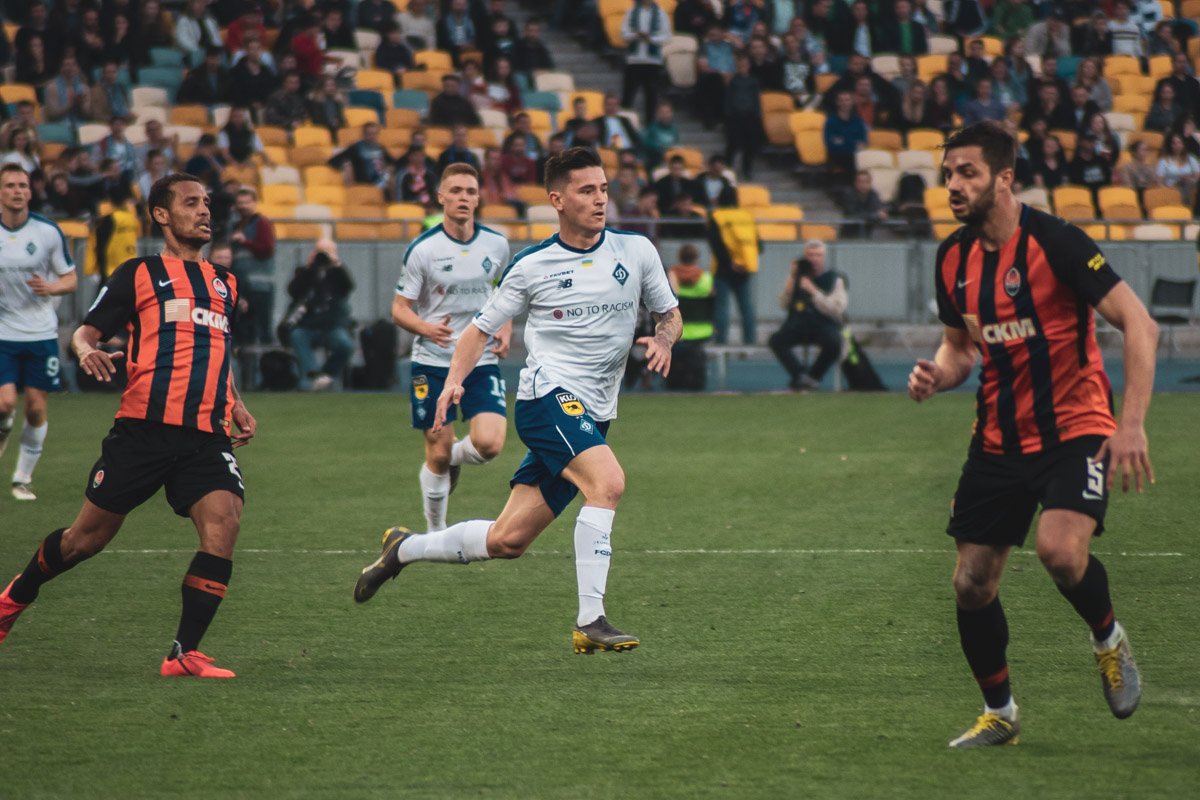 Беньямин Вербич, получив травму, вынужден был покинуть поле во втором тайме