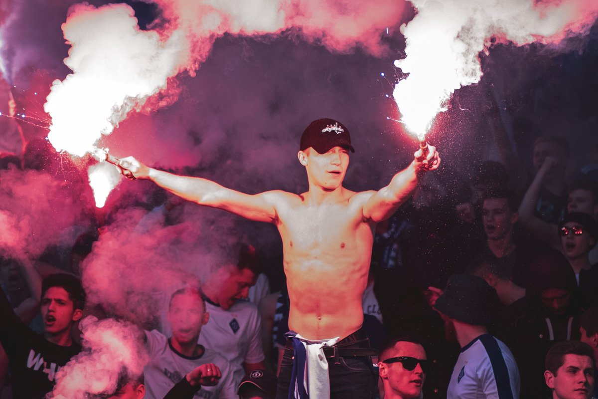 Ультрас, в свою очередь, яро поддерживали команду на протяжении всего матча