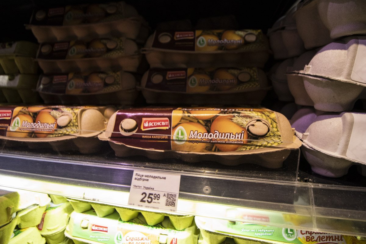 Ну и куда же на Пасху без яиц, десяток будет стоить от 22 до 30 гривен