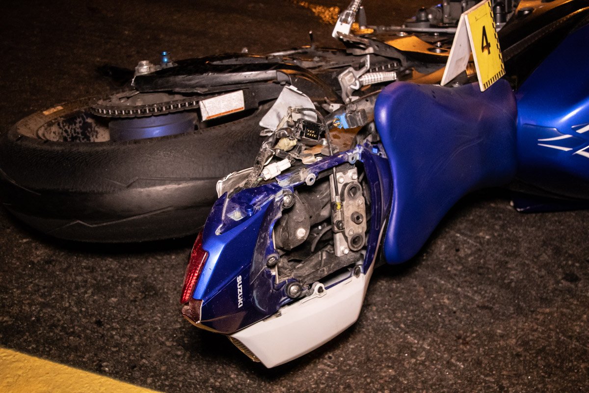 Детали аварии устанавливаются Детали аварии устанавливаются