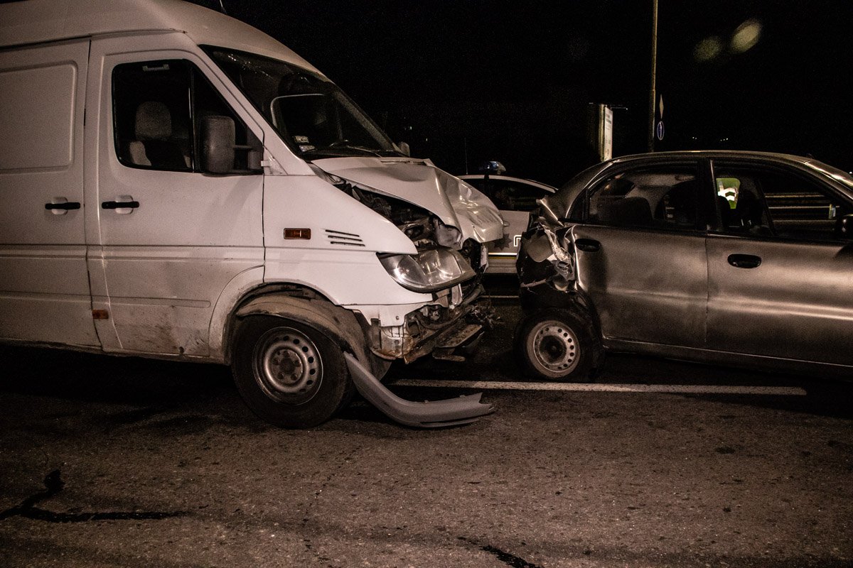 Детали аварии устанавливаются Детали аварии устанавливаются